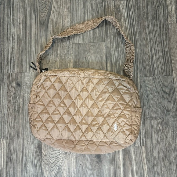 Free people Run About Sling Bag - Picture 5 of 9